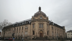 LG Landau