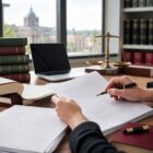 Gesundheit im Referendariat: Erfahrungsbericht stellt Belastungsmythos infrage Gesundheit im Referendariat: Erfahrungsbericht stellt Belastungsmythos infrage